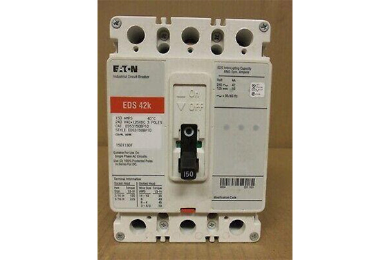 3-pole-circuit-breaker